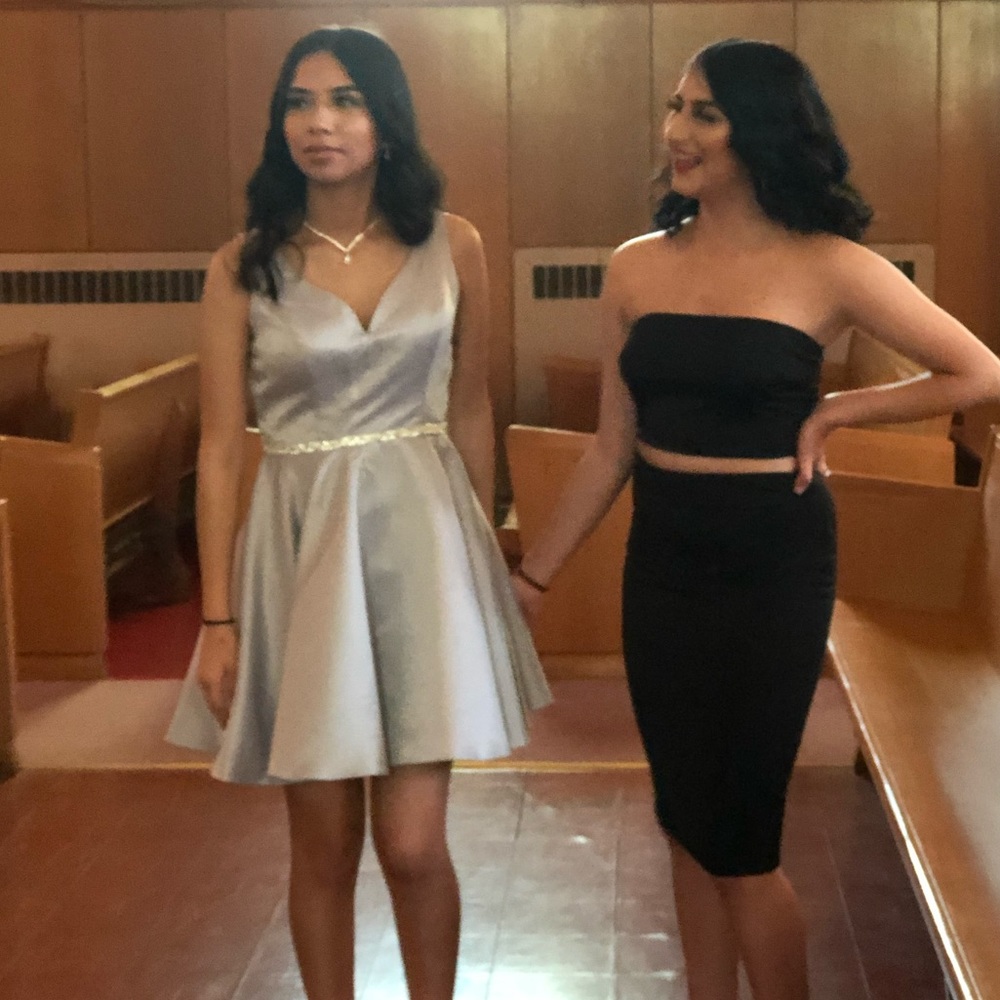 dress - Picture 3 of 3